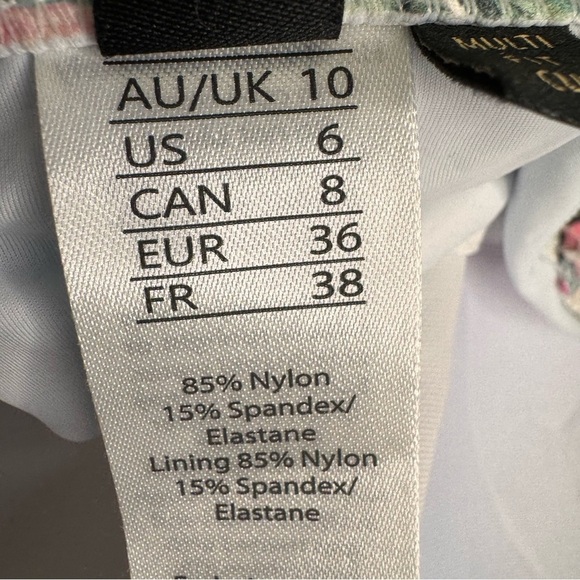 Nip Tuck Hawaiian Print Multi Fit Cup One Piece Swimsuit Size 8 NWT - Picture 10 of 12